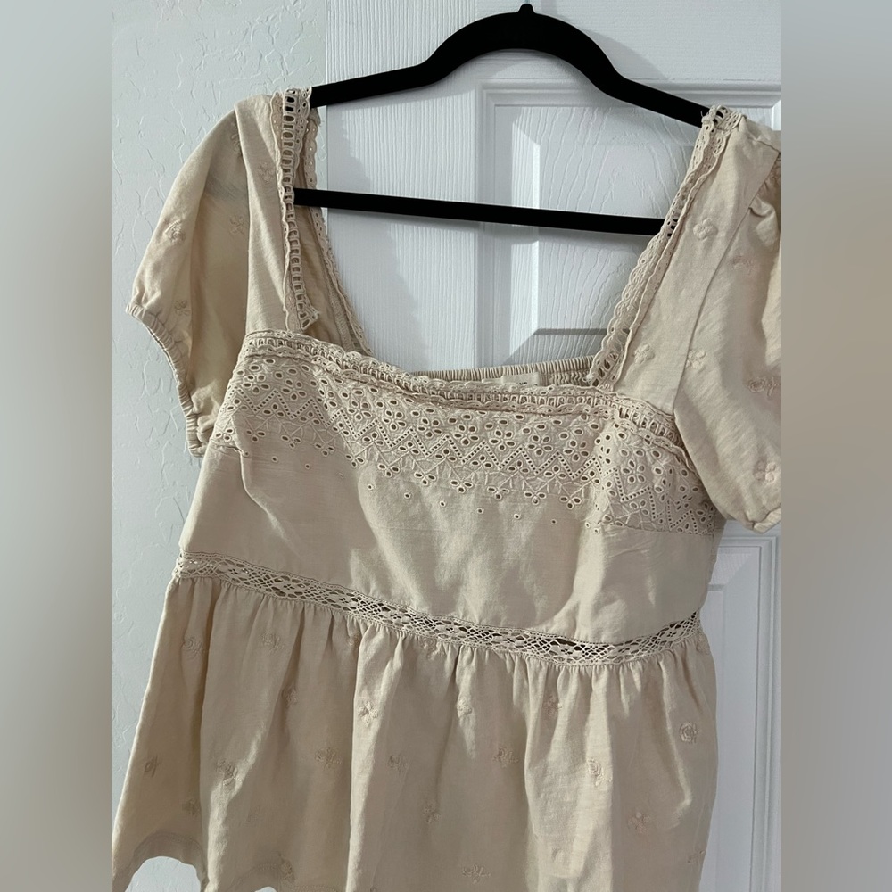 COPY - Lucky Brand Peasant style shirt in beige, gently used and flaws noted in…